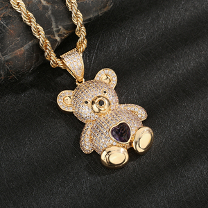 Venta al por mayor OEM ODM Hip Hop Colgantes y dijes de latón chapados en oro de 14k con circonita en forma de corazón y diseño de oso de peluche para unisex - Product Image 4