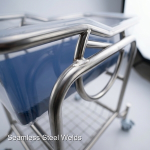 Lit bébé hospitalier ergonomique de Keling Medical, assurant une sécurité optimale pour le nourrisson et un confort pour les soignants - Product Image 4