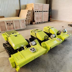 Tondeuse à gazon sur chenilles à essence de 800 mm avec lames de balayage, tondeuse tout-terrain pour vergers et arbustes - Product Image 1