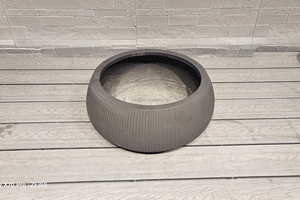 กระถางดอกไม้สีขาวคุณภาพสูง ทันสมัย หรูหรา สำหรับใช้ภายนอกบ้าน วางบนพื้น ทนทาน น้ำหนักเบา ความจุ 15 ลิตร ทำจากไฟเบอร์กลาสและคอนกรีตขนาดใหญ่ - Product Image 4