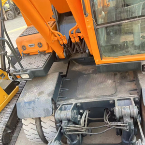 Excavatrice Hyundai 210w-95 d'occasion, 21 tonnes, moteur Cummins, faible nombre d'heures de fonctionnement, haute qualité, prix abordable, avec inspection vidéo - Product Image 5
