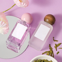 Nouveau Design Bouteille De Parfum Vide Verre Carré 50ml 100ml Vaporisateur Brume Transparente Parfum Vide Bouteille De Parfum De Luxe 30ml
