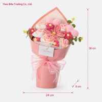 Bouquet de roses artificielles tricotées et crochetées à la main BH - Prêt à offrir - Cadeau d'anniversaire