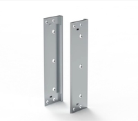 ZSTC C-BOX. . EuropacPRO Angle arrière pour joint EMC textile pour panneau latéral, 3U 24564-199