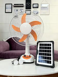 Ventilateur de camping solaire avec boîte de couleur en promotion, rechargeable, lumière solaire, ventilateur de classe A à énergie solaire - Product Image 1