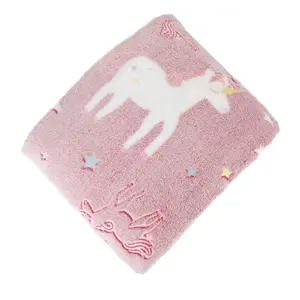Mantas de terciopelo de tela de seda que brillan en la oscuridad para niños, mantas luminosas de color rosa para niñas