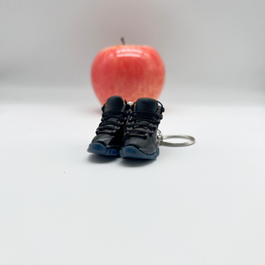 2 PCS Chaussures de basket-ball pour hommes <span class=keywords><strong>Sneaker</strong></span> Sports <span class=keywords><strong>Mini</strong></span> Keychain PVC Mousqueton Keychain 3D Design for Sports <span class=keywords><strong>Collection</strong></span> - Product Image 2