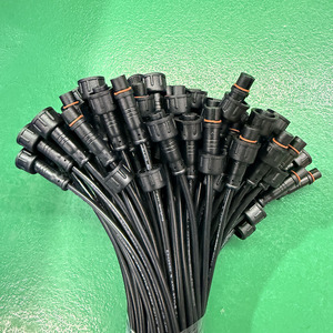 Harnais de câblage étanche M16 personnalisé 4P 5P à âme en cuivre, câble connecteur étanche 5 broches mâle-femelle 12V pour éclairage extérieur - Product Image 2