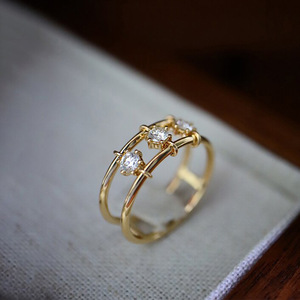 Anello Minimalista a Doppio Strato con Micro Pavé di Zirconi per Donne, Gioiello di Design Unico e alla Moda - Product Image 6