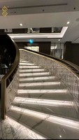 YUSHI Anpassbare Naturstein-Treppenstufen Luxus treppe aus weißem Marmor für das Villa Hotel im europäischen Stil
