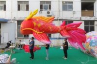 Dragon gonflable géant en forme de poisson Koi, publicité gonflable durable pour festivals et événements