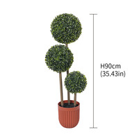 Arbre Topiaire Artificiel H90cm à 3 Boules en PE Écologique, Plante Artificielle Détachable, Design Classique Ignifuge Anti-UV Personnalisé pour Hôtel