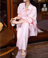 Ensemble deux pièces en coton et lin, chemise et pantalon roses à boutons, design simple et personnalisé, couleur unie, tenue printemps-été 2026