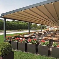 Pergola pliante moderne de luxe en alliage d'aluminium, imperméable, avec auvent rétractable et télécommande pour hôtel et restaurant