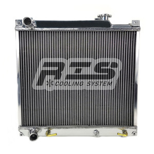 Radiatore da corsa a 2 file in lega di alluminio per <span class=keywords><strong>Suzuki</strong></span> <span class=keywords><strong>Grand</strong></span> <span class=keywords><strong>Vitara</strong></span> 2.0 1995 ingrandimento della dissipazione del calore della velocità dell'<span class=keywords><strong>auto</strong></span> - Product Image 1