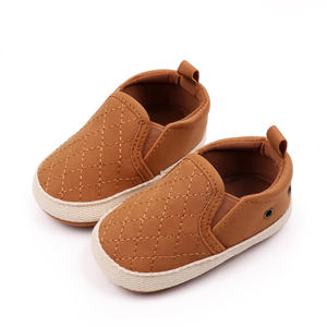 Scarpe Casual per Neonati Maschi con Design a Motivo Romboidale, Suola Morbida e Colore Uniforme per Camminare - Product Image 3