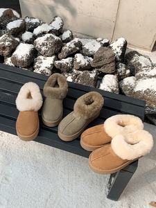 Bottes de neige classiques pour femmes - Chaussures en laine à semelle épaisse de haute qualité, avec une bonne isolation, antidérapantes et respirantes - Product Image 6