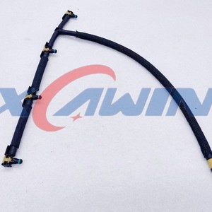 ท่อน้ำมันเชื้อเพลิง 03L130235AE สำหรับเครื่องยนต์ VW AUDI ท่อฉีดน้ำมันเชื้อเพลิง ยางหุ้มท่ออะไหล่ทดแทน - Product Image 1