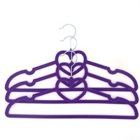 Gut Verkäuflicher Neuer Wandmontierter Kleiderbügel in Herzform, Lila Liebes-Samt-Kleiderbügel für Hemden, Anzüge, Mäntel, Jacken und Hosen