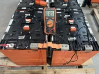 Batterie LiFePO4 BYD Blade Cell 12V 600Ah 7680Wh 4S2P BMS pour Grandes Campings-Cars, Yachts, Cabines Hors Réseau, Cliniques Mobiles