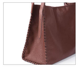 Bolso Tote de Cuero Genuino de Alta Gama para Mujer, Hecho a Mano, de Piel Vacuna Esmerilada con Cierre de Cremallera, Diseño para Llevar Bajo el Brazo o Cruzado - Product Image 6