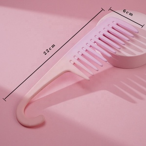Juego de peines de cepillos Afro Rosa personalizados, cómodo palillo de dientes anchos para uso doméstico para peinados de mujeres y hombres con logotipo personalizado - Product Image 2
