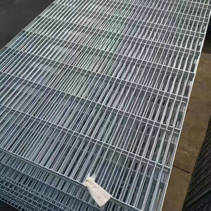 Prezzi del produttore tetto di sicurezza in alluminio metallo <span class=keywords><strong>griglie</strong></span> in acciaio inossidabile saldato in acciaio al carbonio metallo griglia per la passerella esterna porta recinzione - Product Image 6