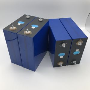 Солнечная батарея массив 6000 циклов класса А с лакированным Lf280k литий-железо-фосфатных аккумуляторов и аккумуляторных батарей 3,2 V 280ah Lifepo4 батарея LF280K - Product Image 4