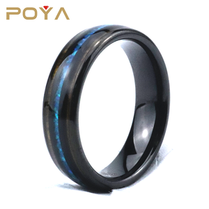 Anello in Carburo di Tungsteno Nero con Intarsio in Legno di Koa a Cupola da 6mm Poya, Regalo per Uomo - Product Image 2