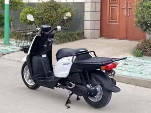 Scooter cargo <span class=keywords><strong>Yamaha</strong></span> Gear BX50 <span class=keywords><strong>50cc</strong></span> 4 temps à injection de carburant avec panier avant et porte-bagages arrière, <span class=keywords><strong>cyclomoteur</strong></span> de livraison commercial - Product Image 4