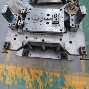 قوالب وتشكيلات تينروي، قالب ضغط تدريجي لموصلات RJ45، مصنع قوالب، قطع معدنية مختومة للسيارات - Product Image 2