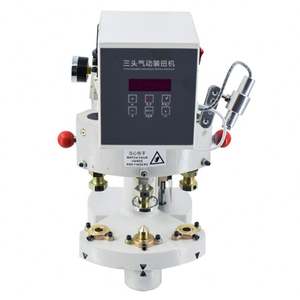 Machine de fabrication de boutons pneumatiques à 3 têtes avec fonction de poinçonnage pour la production de vêtements - Product Image 3