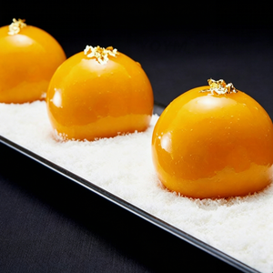 Moule en silicone en forme de boule 3D - Réutilisable, résistant à la chaleur, non toxique pour la cuisson de gâteaux mousse, de chocolats et de desserts (compatible lave-vaisselle) - Product Image 3