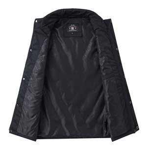 فيست رجالي مبطن ومخصص وخفيف الوزن وضيق يمنع تهوية الجسم مقاوم للرياح والرياح مصنوع من الألياف البوليستر بنسبة 100% مع شريط بسحاب - Product Image 4