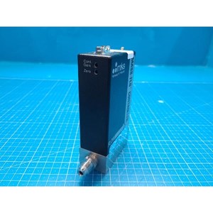 Contrôleur de débit massique MKS 1179A06332CR1AV-K CF4 300SCCM d'occasion – Pièces d'équipement semi-conducteur d'époque - Product Image 4