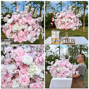 แจกันดอกกุหลาบประดิษฐ์สีชมพูขาวสุดหรูหรา ตกแต่งโต๊ะงานแต่งงาน - Product Image 4