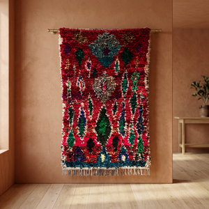 Tapis Boucharouite marocain fait main, motif géométrique rouge, style bohème, tapis épais à poils moyens en laine avec support en jute pour salon - Product Image 2