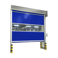 Porte à enroulement rapide transparente en PVC pour garage de lavage auto en libre-service, isolante phoniquement et anti-poussière, avec bande adhésive transparente.