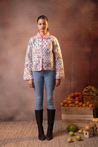 white <b>Quilted</b> Knitted Short Floral Patchwork Sleeveless Vest V-Neck <b>Single</b> Breasted Cotton Block Printed Spring Women's Jacket - Product Image 3