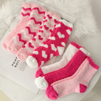 Chaussettes d'hiver douces et confortables en velours corail épais de haute qualité pour femmes