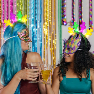 عصابة رأس LED من البلاستيك الماردي غرا من Neonglo ملابس حفلات للعطلات لماردي غرا وعيد الميلاد إكسسوارات رأس نادي هوم للكبار والأطفال - Product Image 3