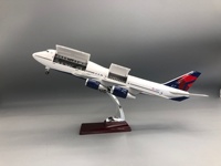 Modèle d'avion de passagers à double porte Delta 747, 47 cm, en résine, réaliste, avec roues lumineuses, simulation statique, emballage en boîte couleur