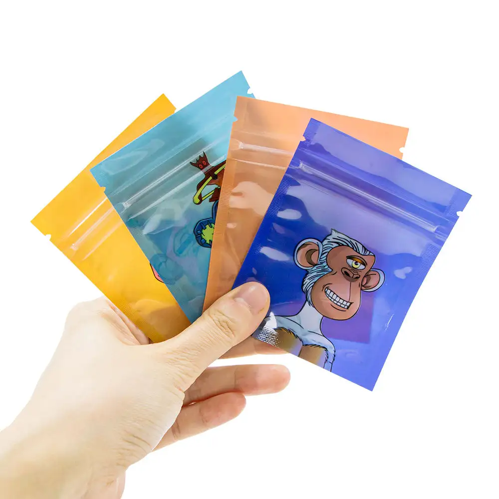 En stock 1g 3.5g 7g petits sachets d'emballage de bonbons alimentaires anti-odeurs refermables 3 sacs à fermeture éclair en plastique mylar pour produits comestibles