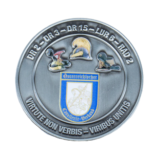 Pièces de monnaie souveraines personnalisées plaquées <span class=keywords><strong>or</strong></span> Matériau fer-cuivre en alliage de zinc Pièce de monnaie souvenir gravée personnalisée - Product Image 1