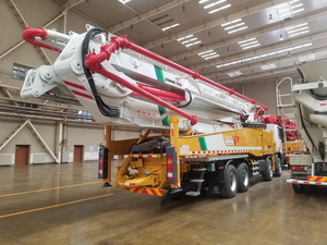 Pompe à béton montée sur camion Sinotruk HB62V de 62 m, vente autorisée par l'usine - Product Image 2