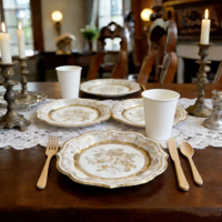 Assiettes en papier jetables écologiques de style européen classiques en gros pour les fêtes et les restaurants
