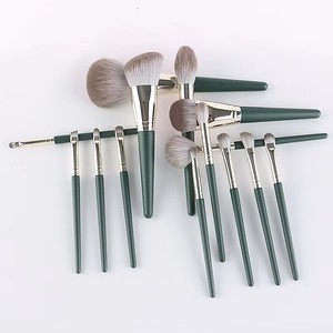 14pcs Green Wood Handle Makeup Brush Set with Storage Bag Powder Foundation Cosmetic Kit - Product Image 4