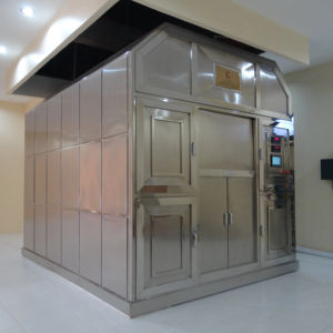 Four crématoire électrique de style américain à commande PLC pour incinération humaine - Product Image 1