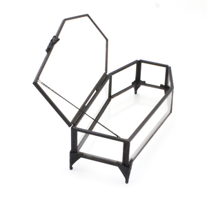 <span class=keywords><strong>Boîte</strong></span> de rangement élégante pour <span class=keywords><strong>bijoux</strong></span> <span class=keywords><strong>et</strong></span> cosmétiques, en <span class=keywords><strong>laiton</strong></span> <span class=keywords><strong>et</strong></span> <span class=keywords><strong>verre</strong></span>, noire, rectangulaire, 18*8*5cm, avec décorations. - Product Image 4