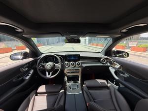 Auto Usado en Venta, <span class=keywords><strong>Mercedes</strong></span>-Benz GLC 300 L 4MATIC 2020, SUV de Lujo, Volante a la Izquierda, Gasolina, 258hp, 4MATIC, Excelente Estado - Product Image 2